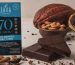 chocolate 70% cacau sem açúcar Java partido ao meio, mostrando textura